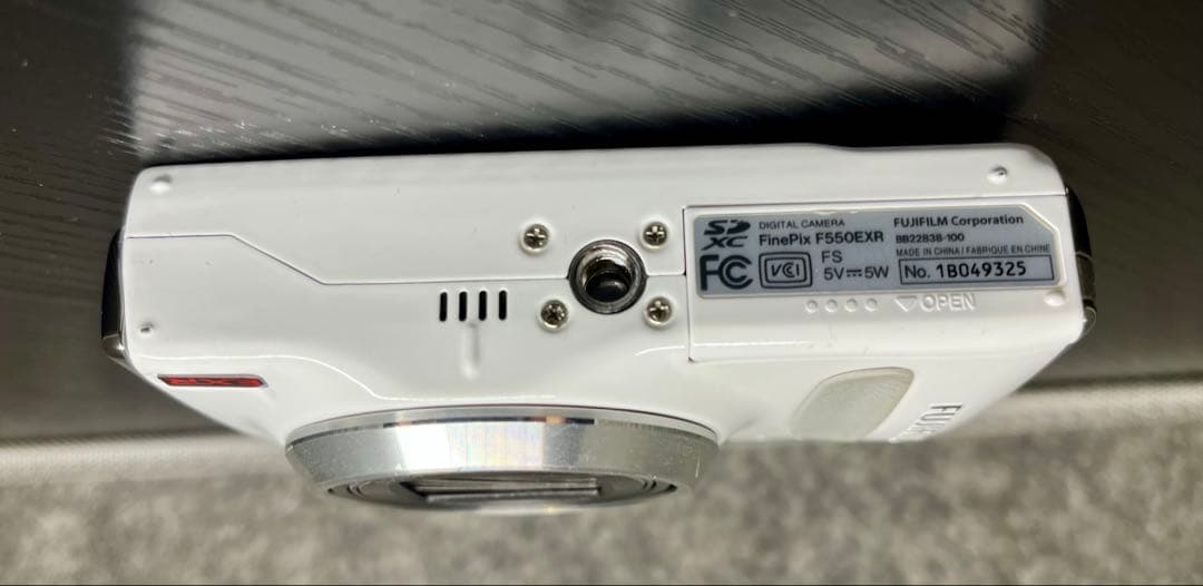 【動作確認済み】FUJIFILM FinePix F550EXR デジカメ