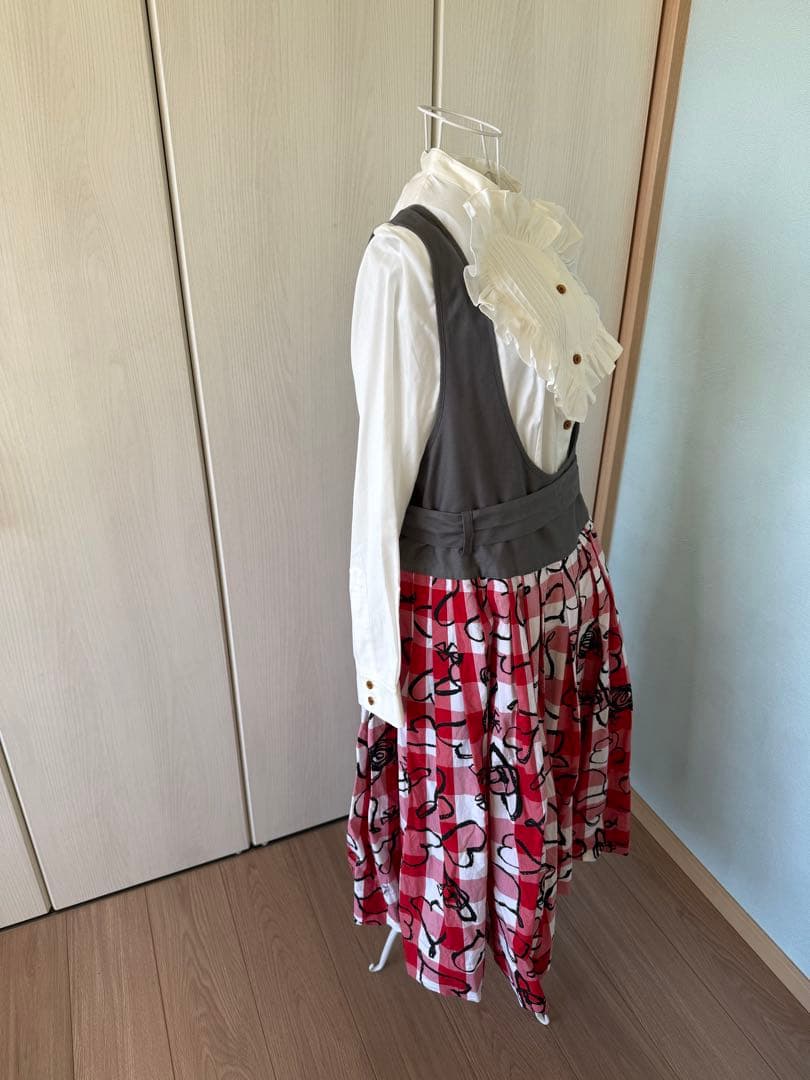 シュシュVivienne Westwood RED 長袖シャツ サイズ3