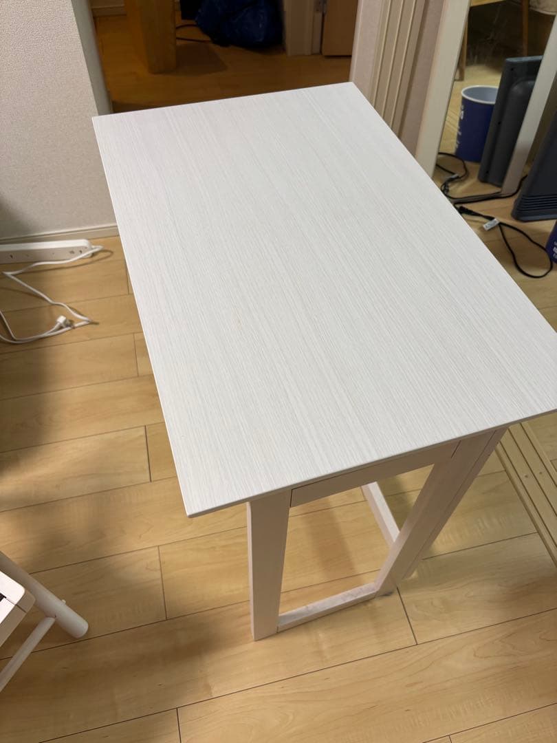 ホワイトデスクとチェアの2点セット