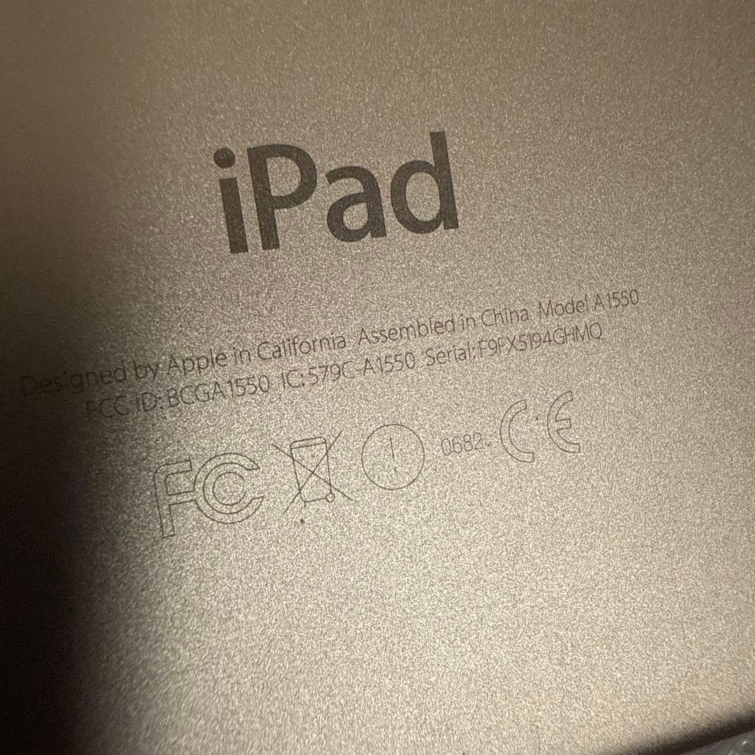 iPad本体 iPad mini4 128GB A1550