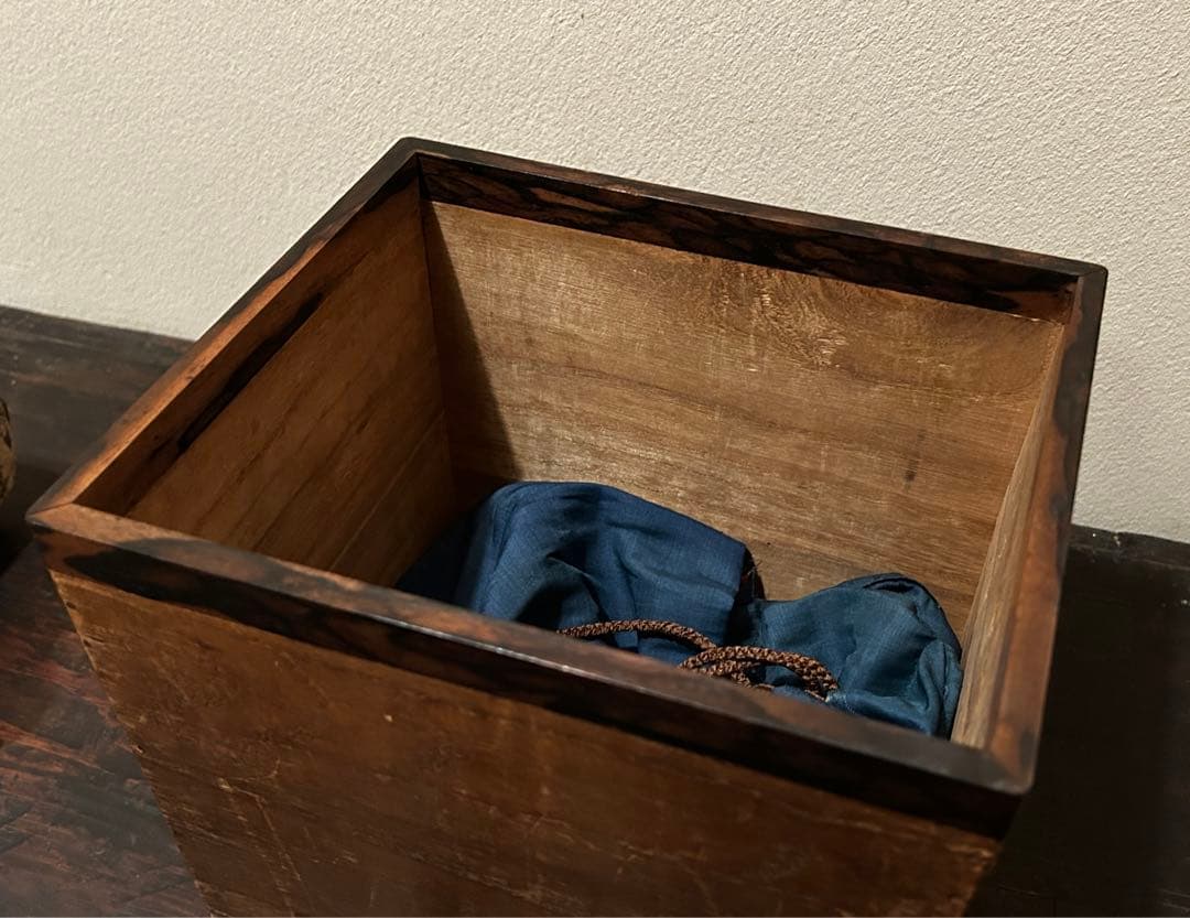 【値下げ】織部手付 菓子鉢 (桃山〜江戸時代)