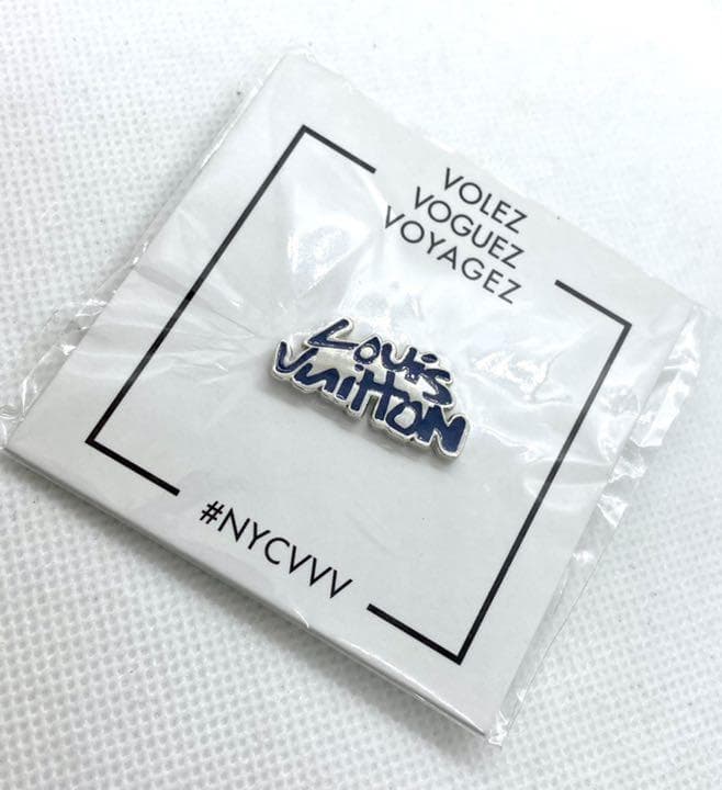 め*ン様 2017's★ ルイヴィトン ★限定 Pin Badge ×３★新品未
