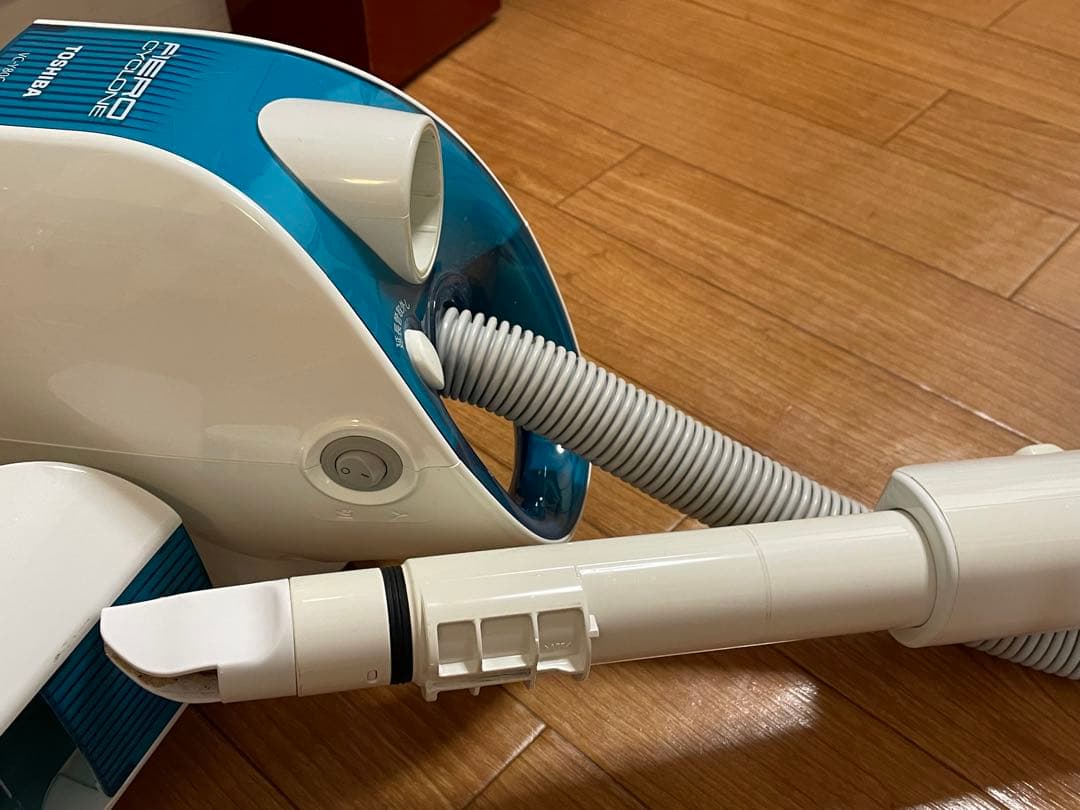 東芝TOSHIBA コンパクト多機能掃除機cafe用に買って数回のみ使用