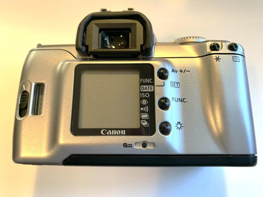Canon EOS Kiss 5 一眼レフ カメラ ボデイ(シルバー)
