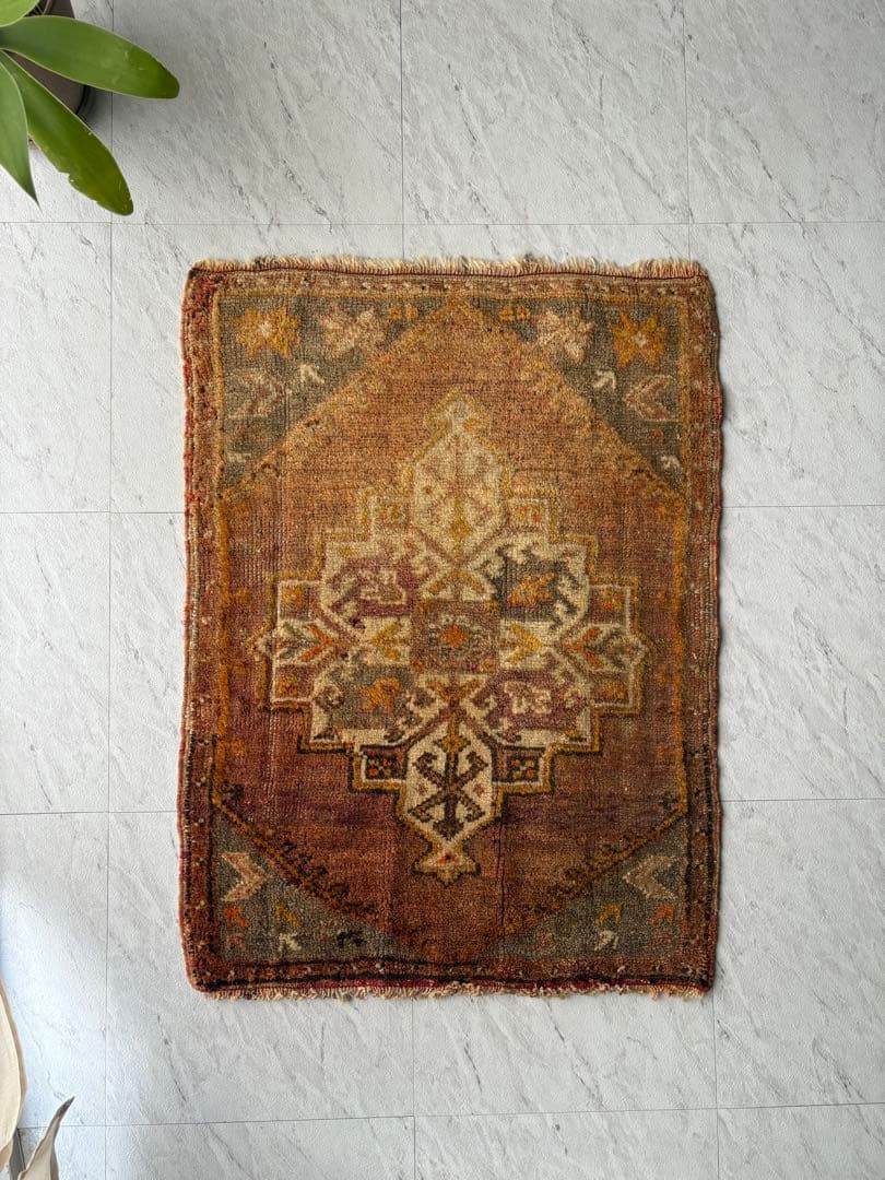 No.3 トルコヴィンテージラグ　75x55cm