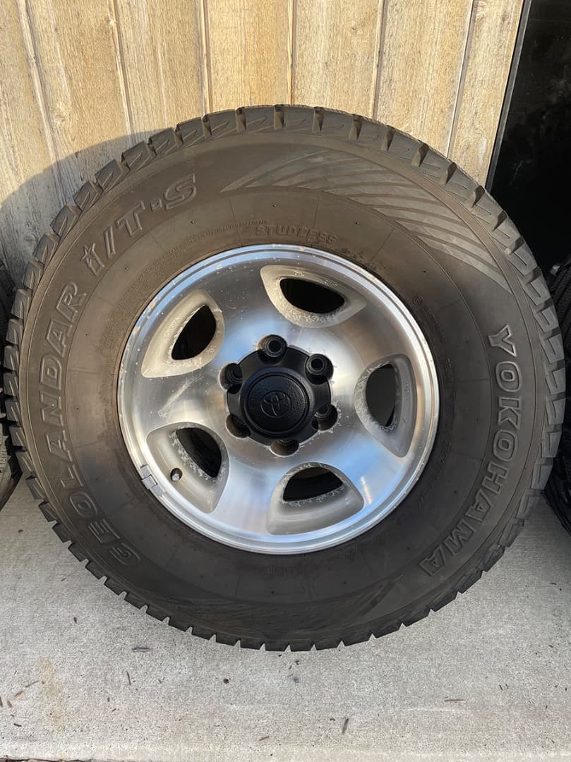 【天優さま専用】 【送料込み】 ランクル80　純正ホイール　スタッドレス