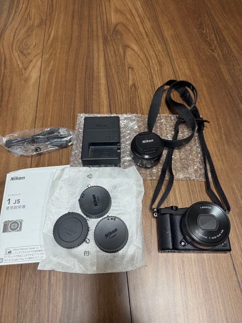 Nikon 1 J5 ズームレンズキット