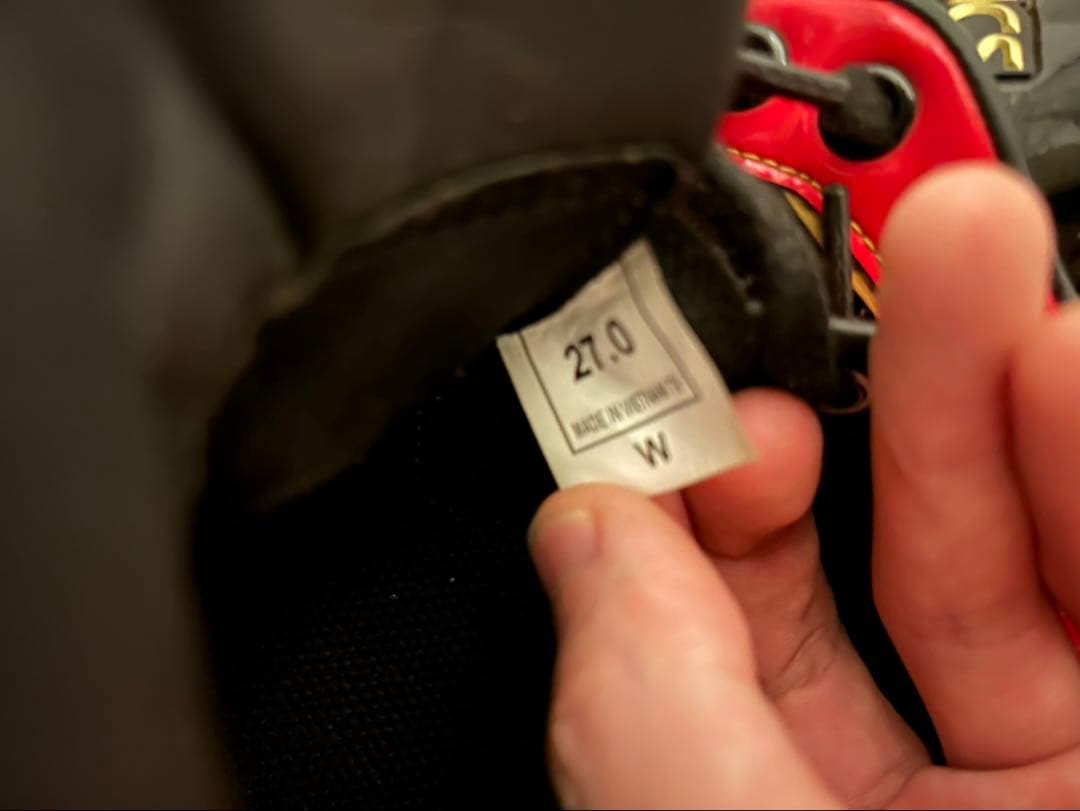 asics 赤黒金 スパイク　27.0㎝　六角レンチ付き