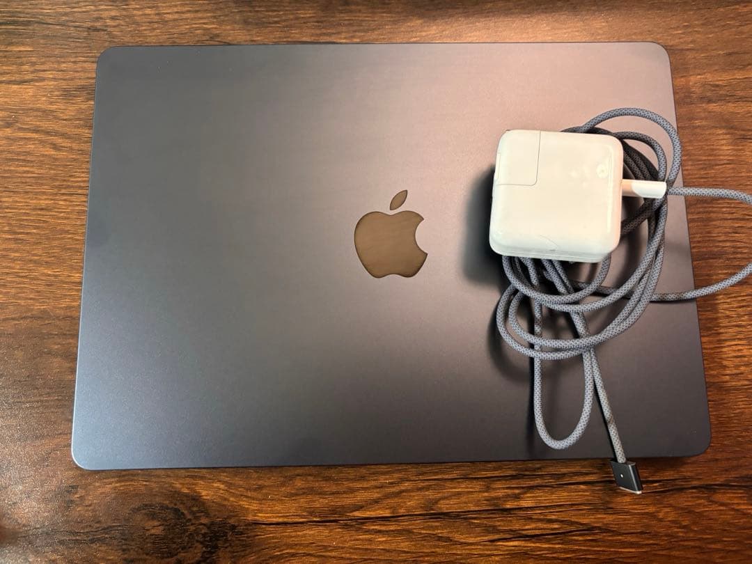 Apple MacBook Air 13.6インチM2 8GB 256GB