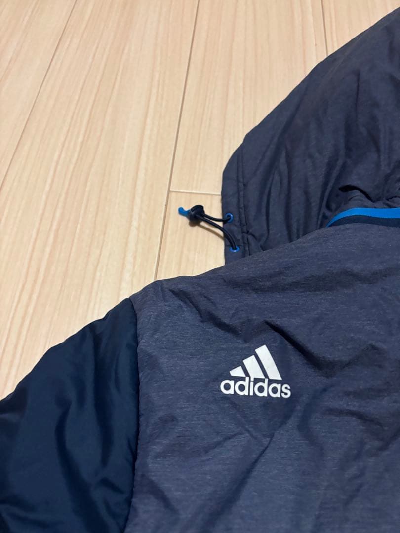 レアル・マドリード ダウンジャケット チャンピオンズリーグ Mサイズ