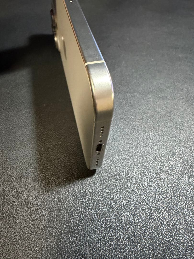 【海外版】Apple iPhone 16 Pro Max(シャッター音無)97%