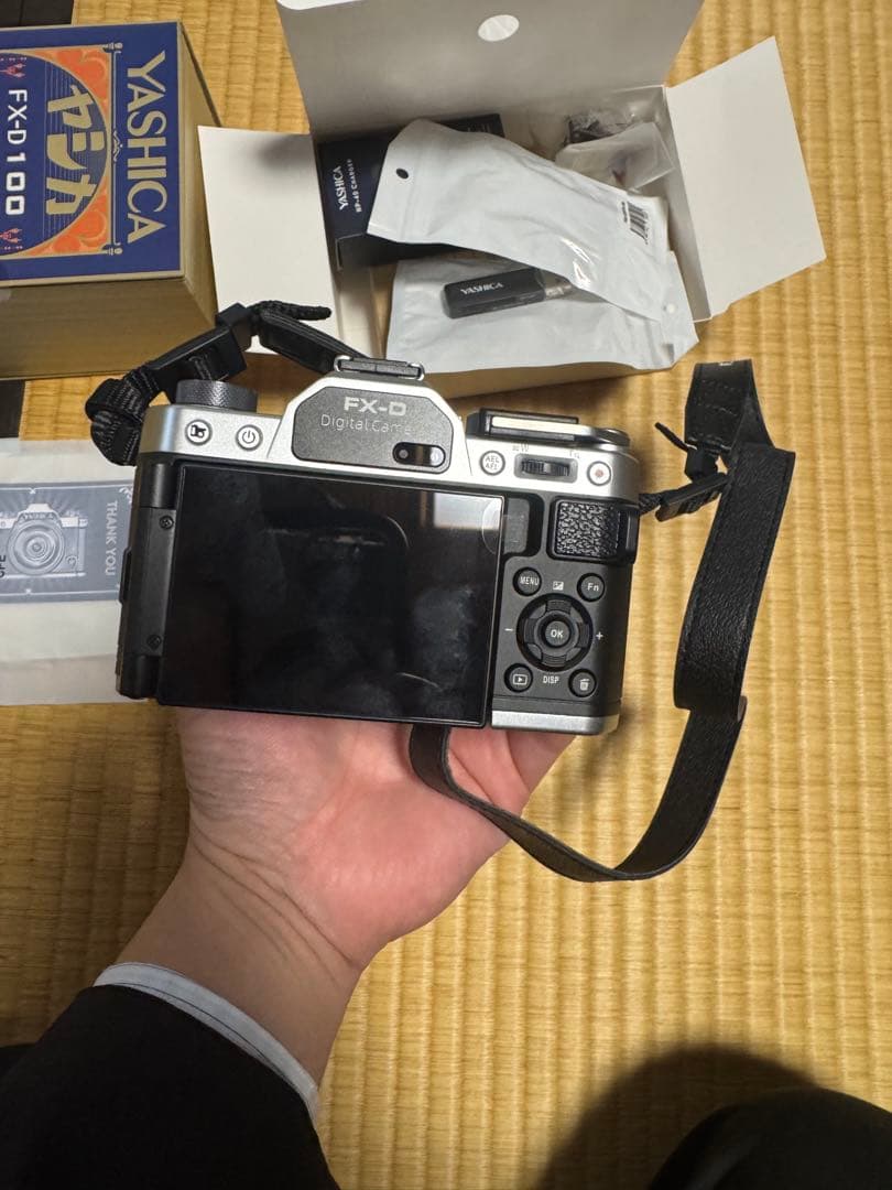 波*き様 Yashica FX-D100デジタルカメラ 本体と付属品