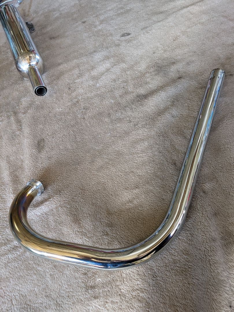 カワサキ.W８００ー２型　マフラー、アールズギア　ワイバンクラシック　ガスレポ有