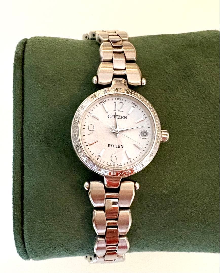 CITIZEN EXCEED 　レディース　ES8000-59W