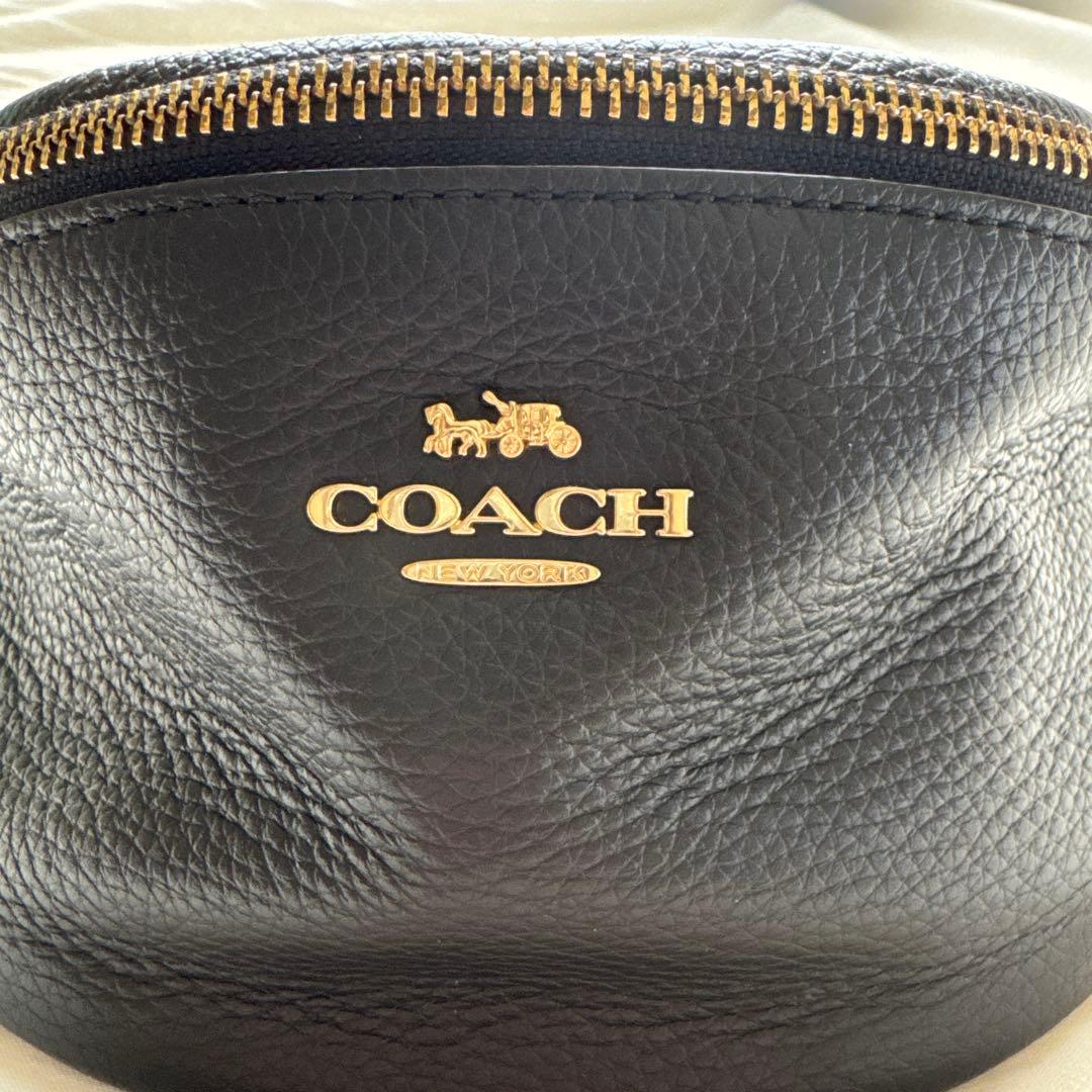 COACH ブラック レザー ボディバッグ