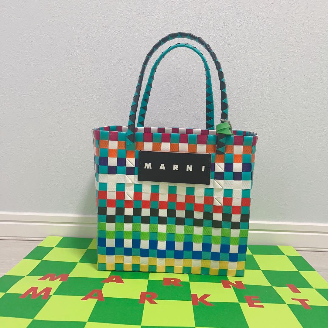 マルニマーケット　フラワーカフェ　マルニ　カゴバッグ　新作　おしゃれ