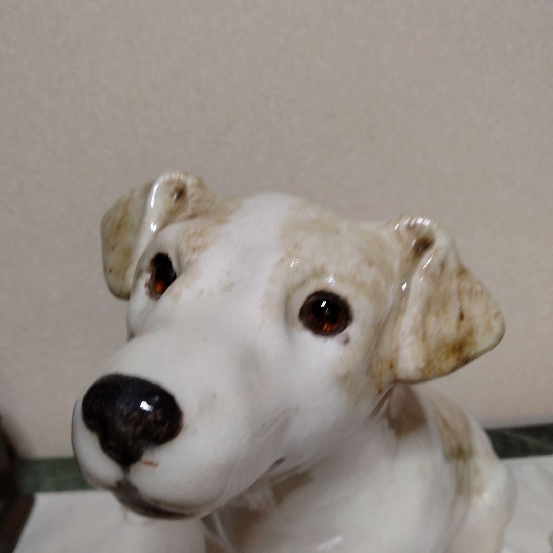 ウィンスタンレイの犬の置物