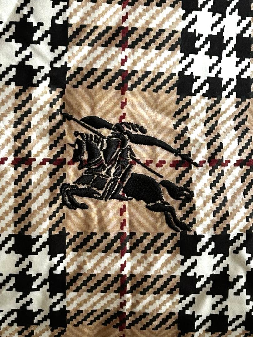 バーバリー　ダウンケット　チェック柄　未使用品