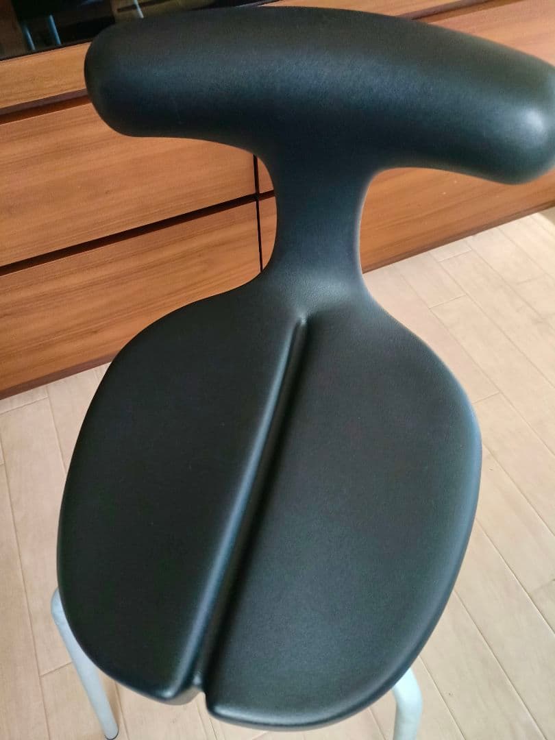 アーユルチェアー　スツール　ブラックＭ　座面高さ49cm &専用耐圧分散マット