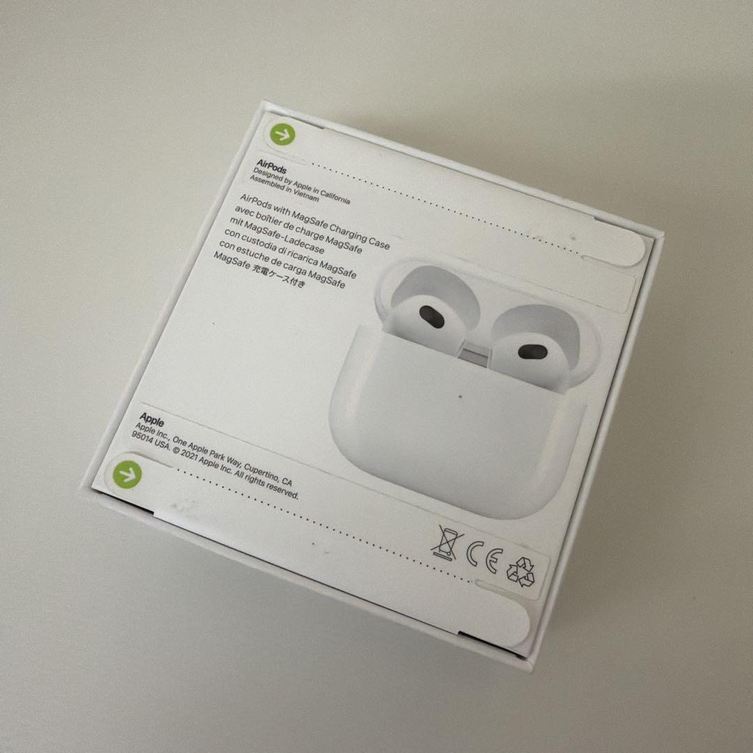 【新品未使用】AirPods 第3世代 ワイヤレスイヤホン