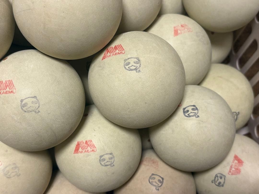 中古ソフトテニスボール　60球　アカエム公認球57球+ケンコーボール3球