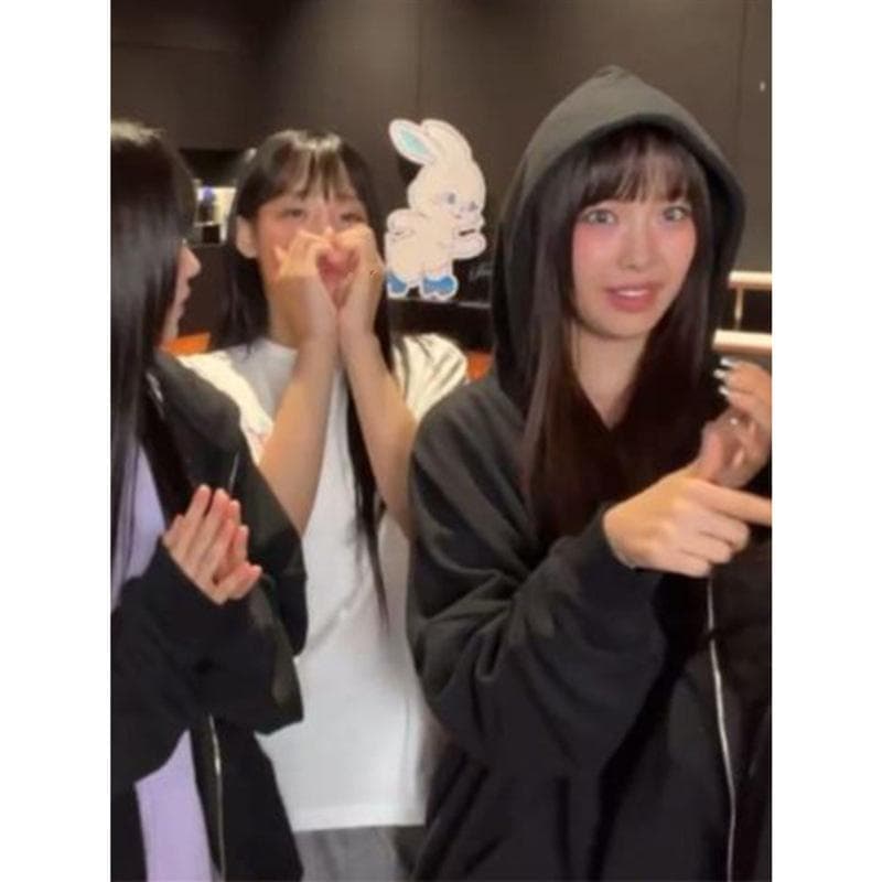 BUNNIES CLUB ブラックパーカー