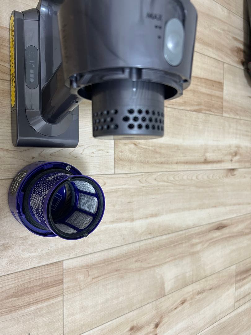 ダイソン 掃除機 V10（SV12）