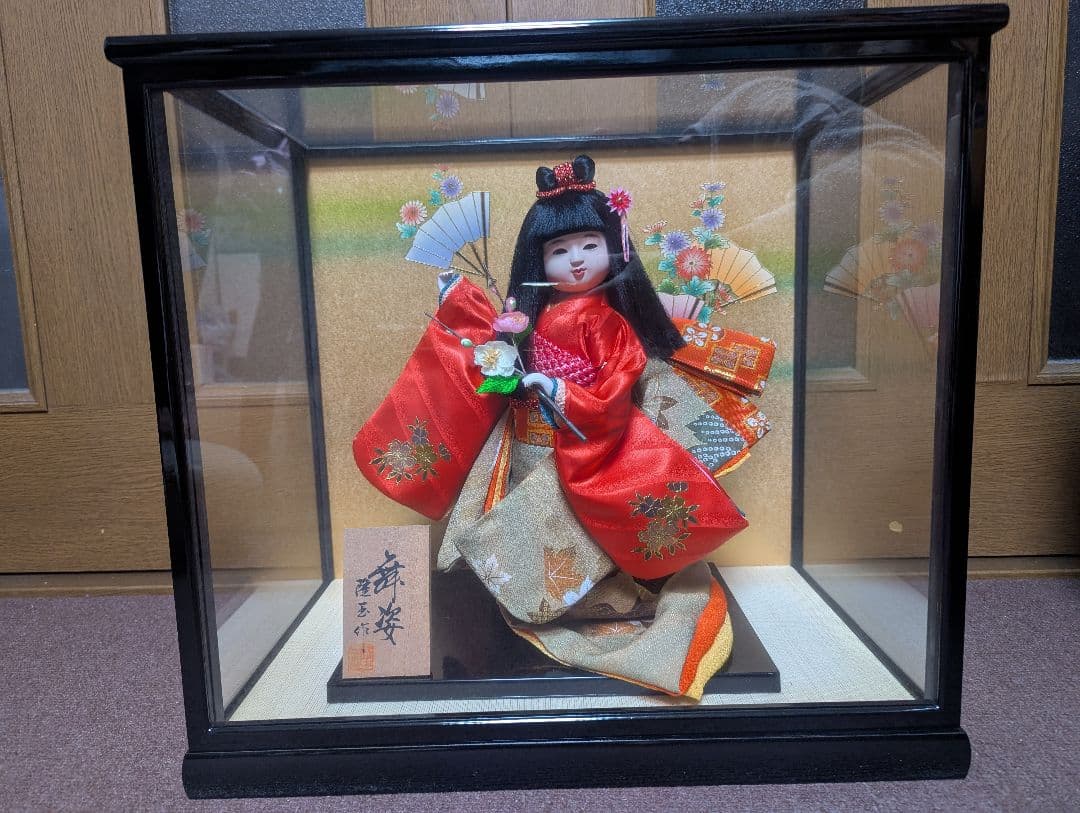 弥生人形 　未使用品　赤と金の着物　ひな祭り