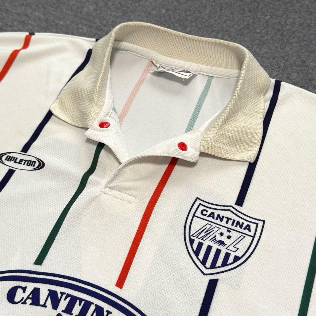 珍品　行列のできるイタリア料理店　カンティーナマンマルチア　サッカーユニフォーム