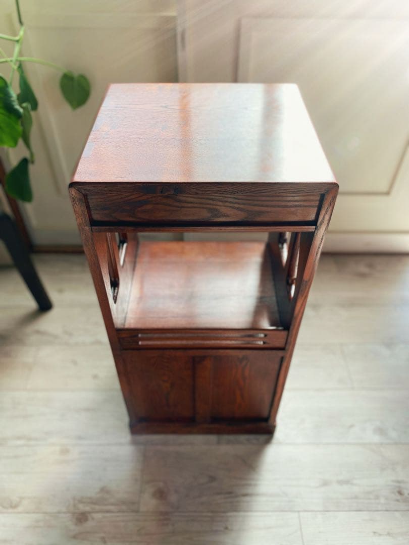 アンティーク　本棚　ケヤキ　箪笥　インテリア　昭和　レトロポップ　美品　無垢