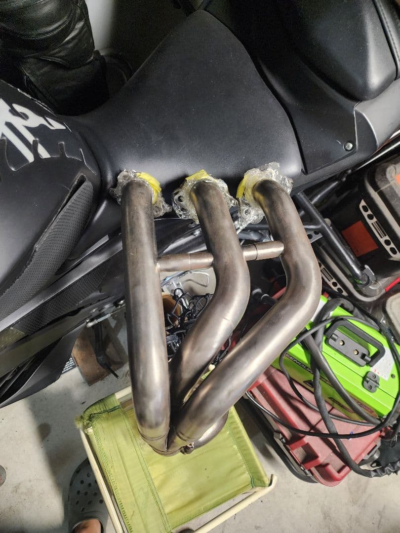 アクラポビッチ レーシングライン カーボン(XSR900,MT-09)