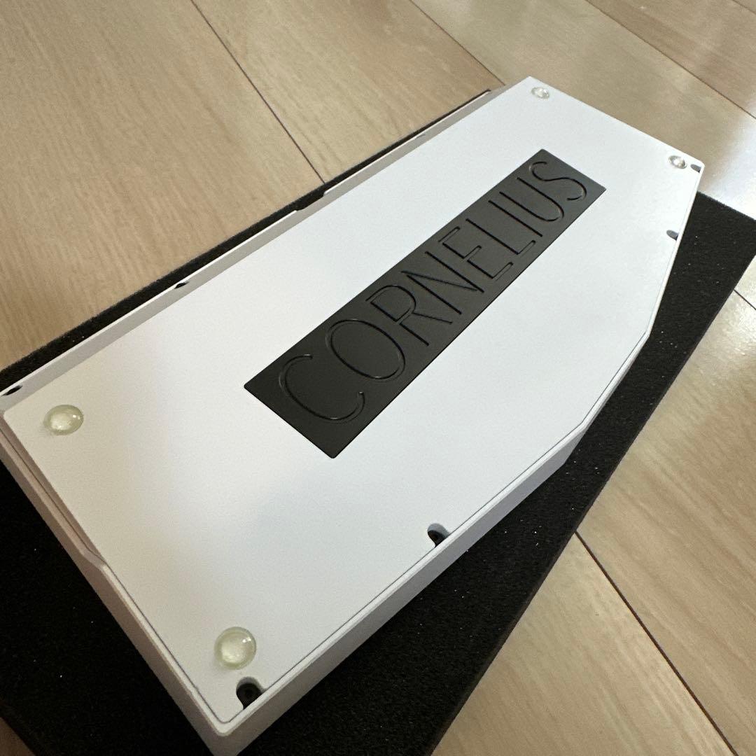 キーボード Cornelius E-White B-Stock