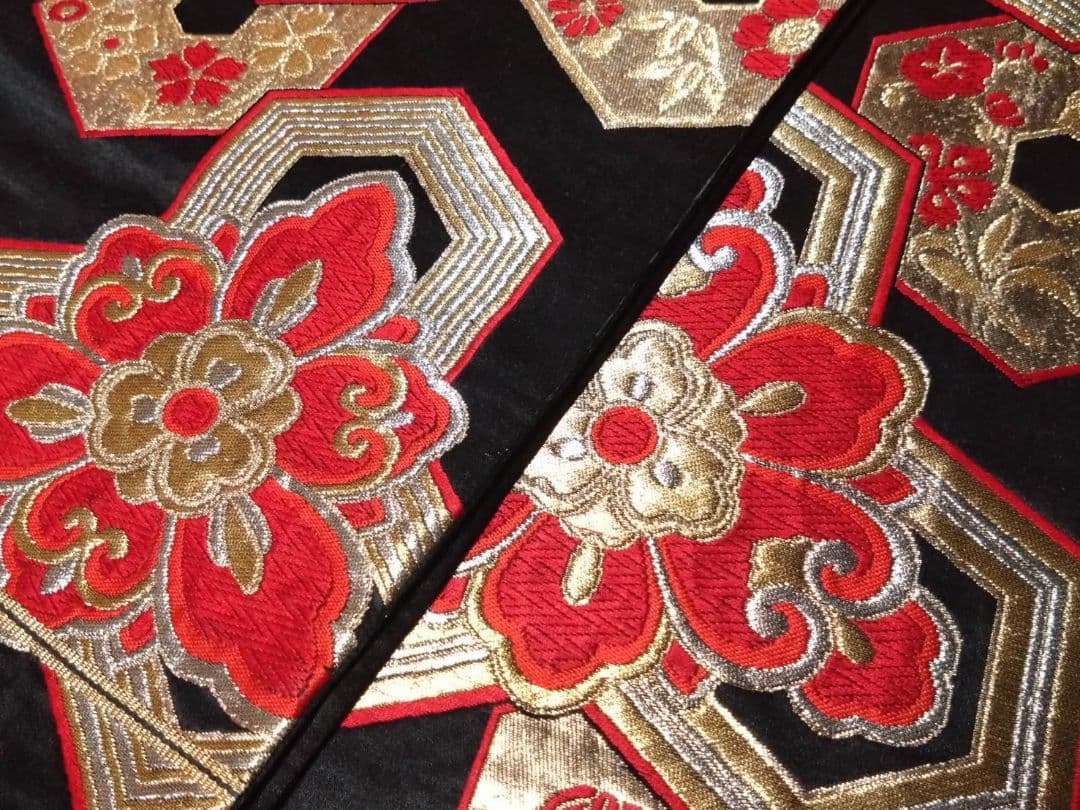 B233■豪華刺繍黒地正絹袋帯10本まとめ売り■着物/振袖/リメイク/バッグ■