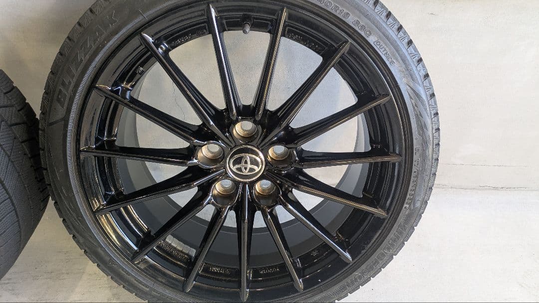 VRX3 225/40/r18 GRヤリス空気圧センサ付RZ純正ホイール