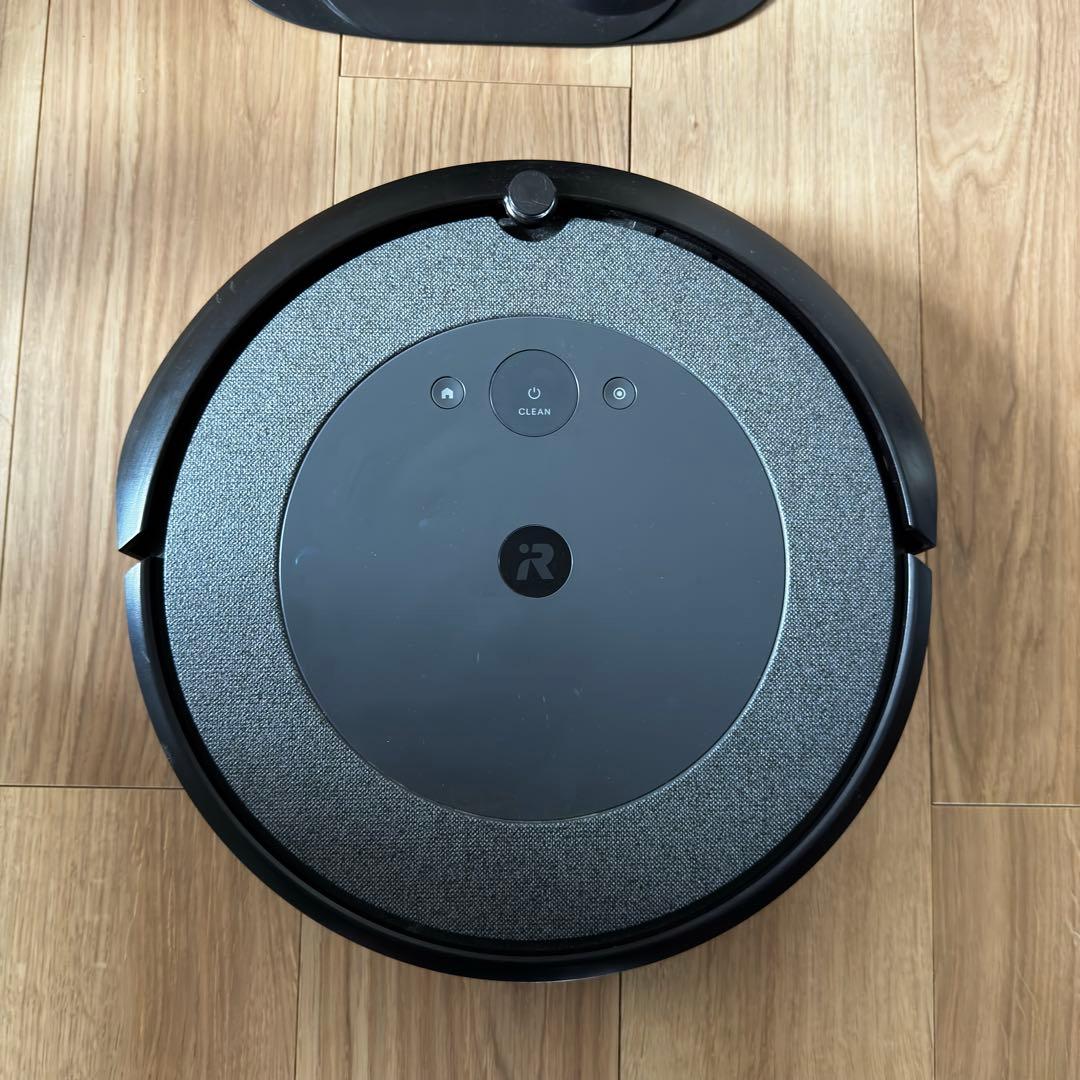 iRobot Roomba i3 本体