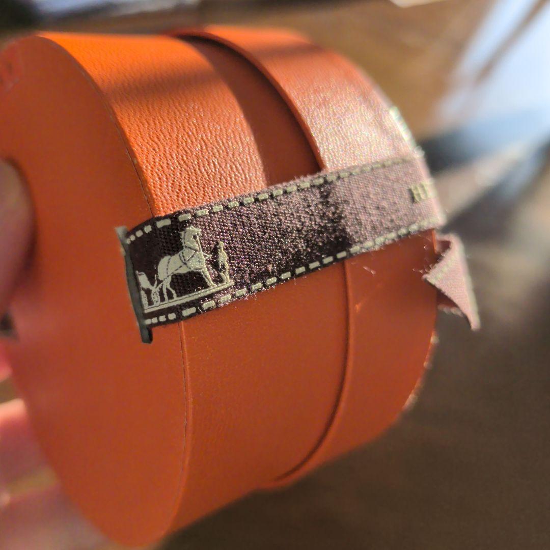 エルメス　HERMES 　非売品　オルゴール　 手巻き　リボン付き丸型