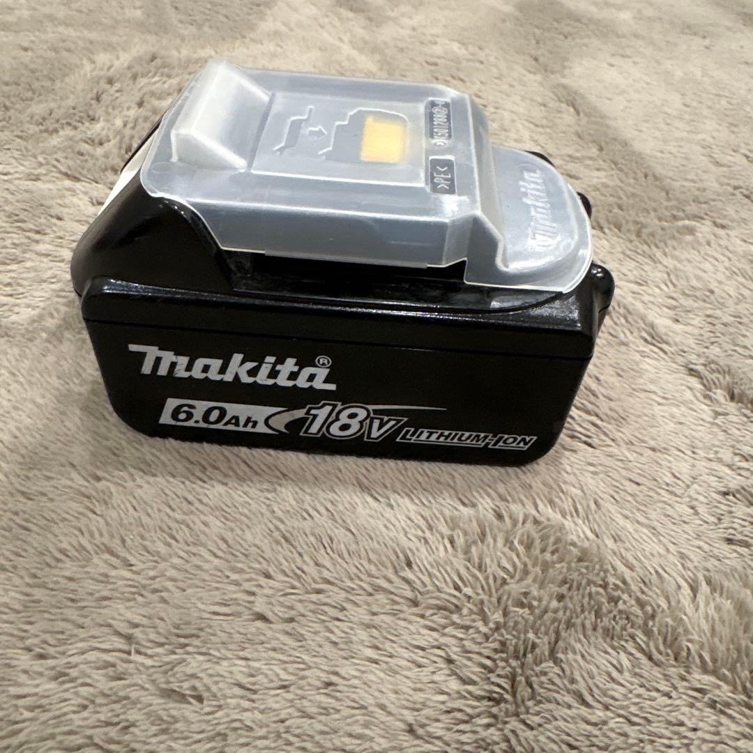 マキタ 充電式洗浄機　MHW180D 18Vバッテリ、ペットボトルアダプタ付