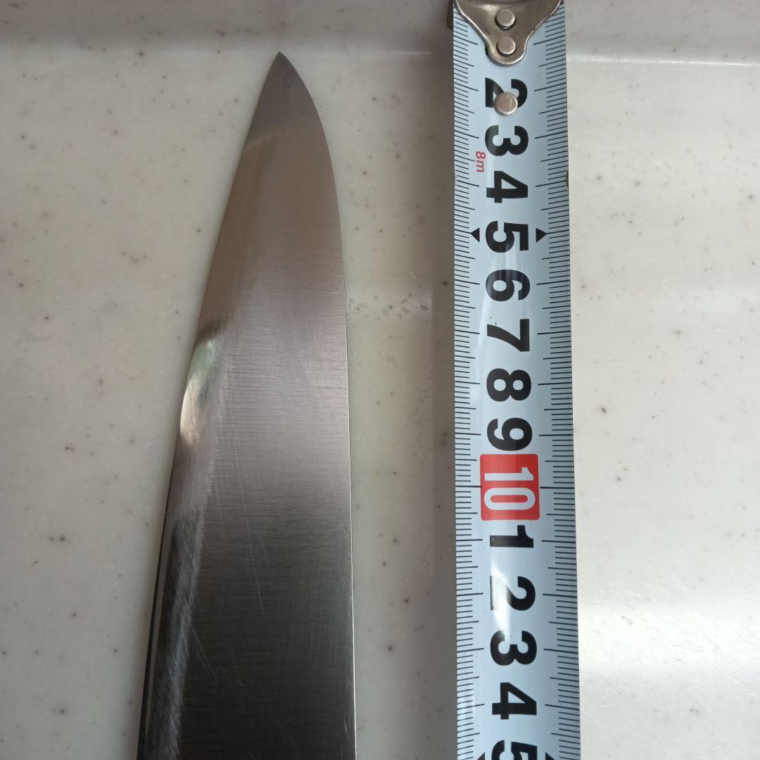 刃渡り約27cmの牛刀　グレステン