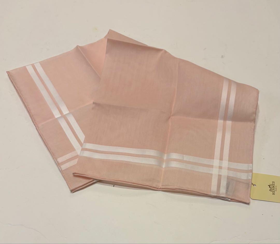 新品タグ付☆エルメス　ハンカチ　ロゴ　スカーフ　コットンスカーフ　未使用美品