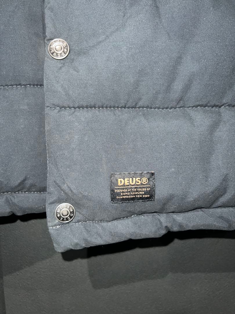 DEUS EX MACHINA ダウンベスト ダークグレー