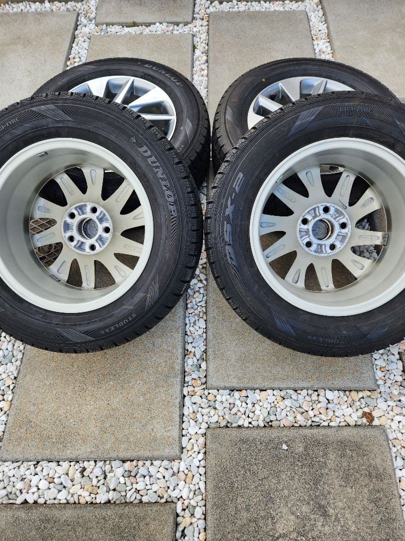 16インチ DUNLOPスタッドレスタイヤトヨタ ホイールセット