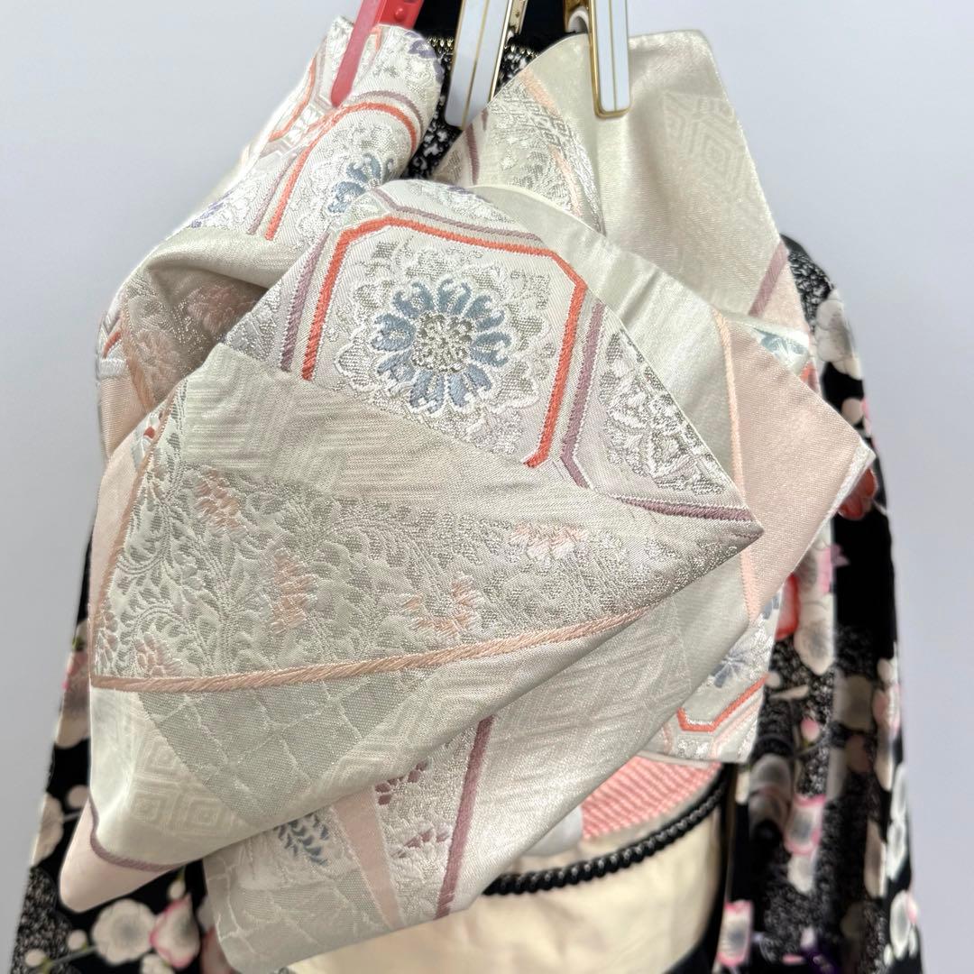 豪華振袖9点フルセット 地紋　銀駒刺繍　黒地　梅紋様　成人式　お正月　結婚式