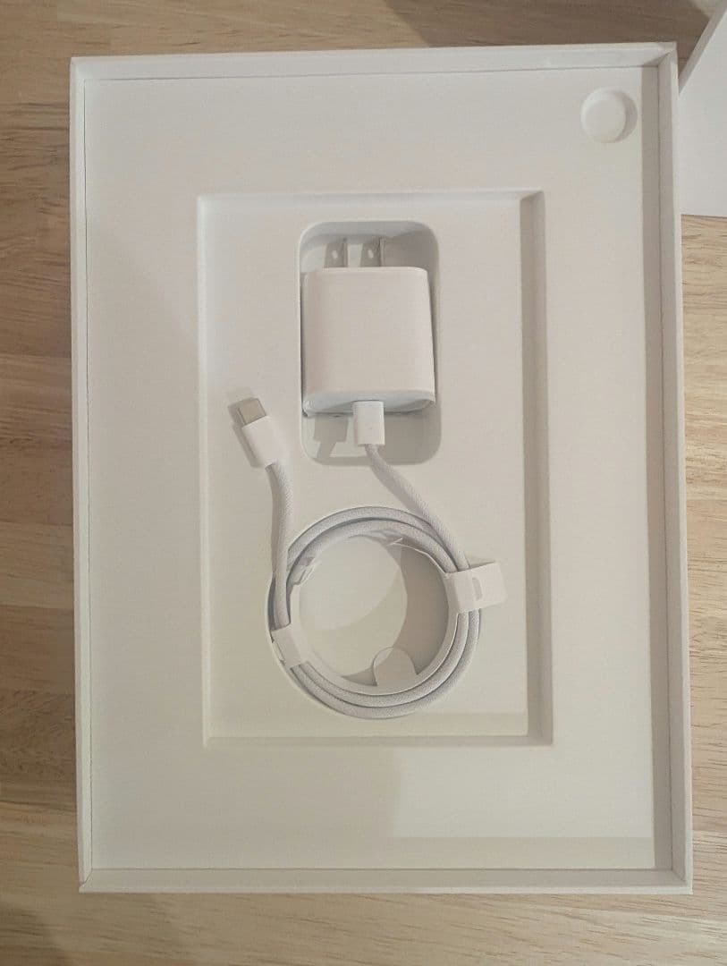 Apple iPad (A16) Wi-Fi 256GB シルバー