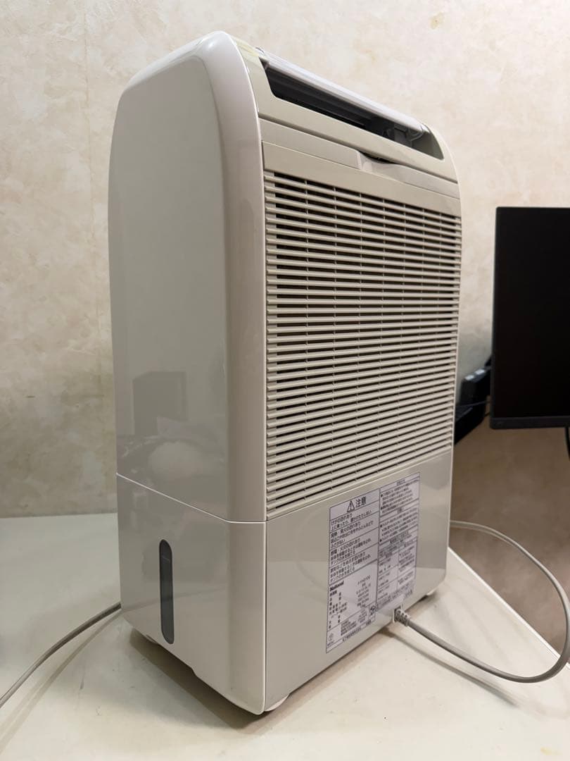 National F-YHD100 除湿機