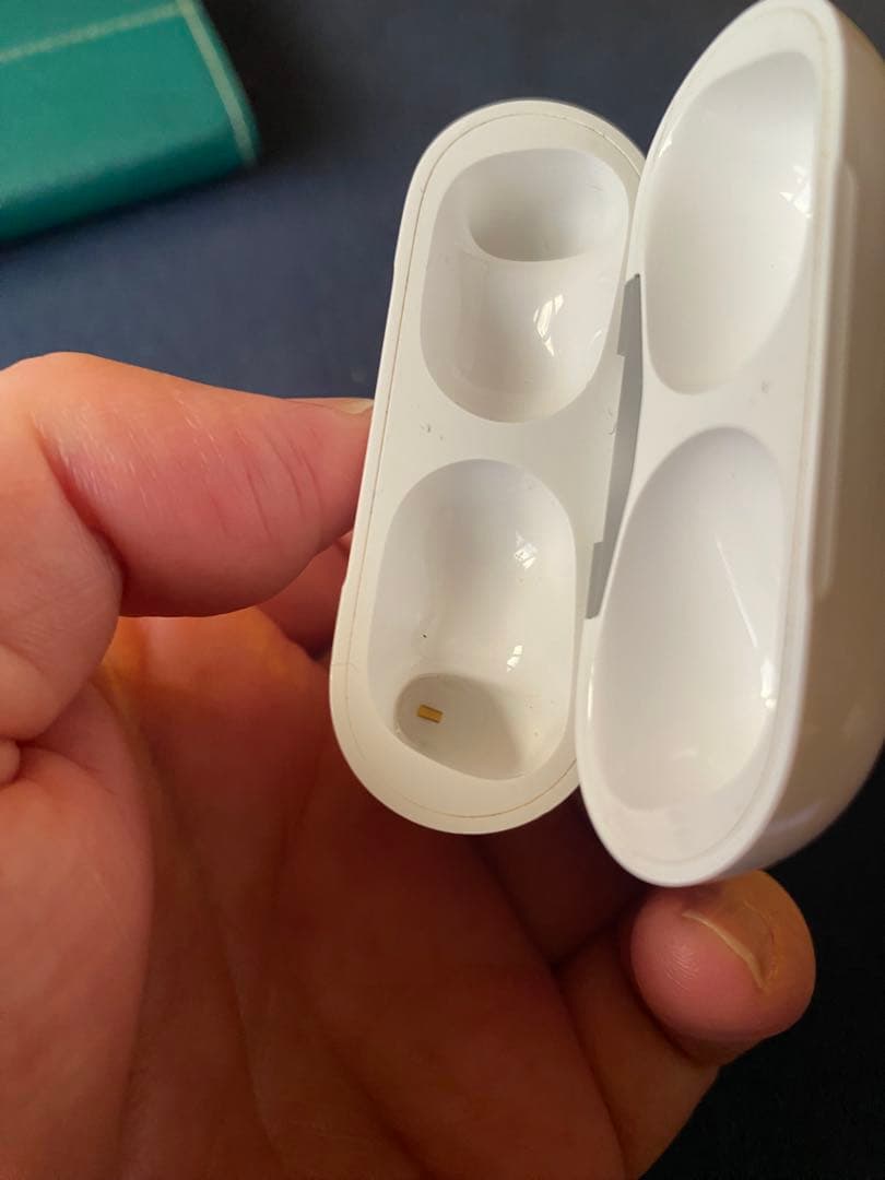 AirPods PRO 2 本体 ホワイト 充電ケース付き