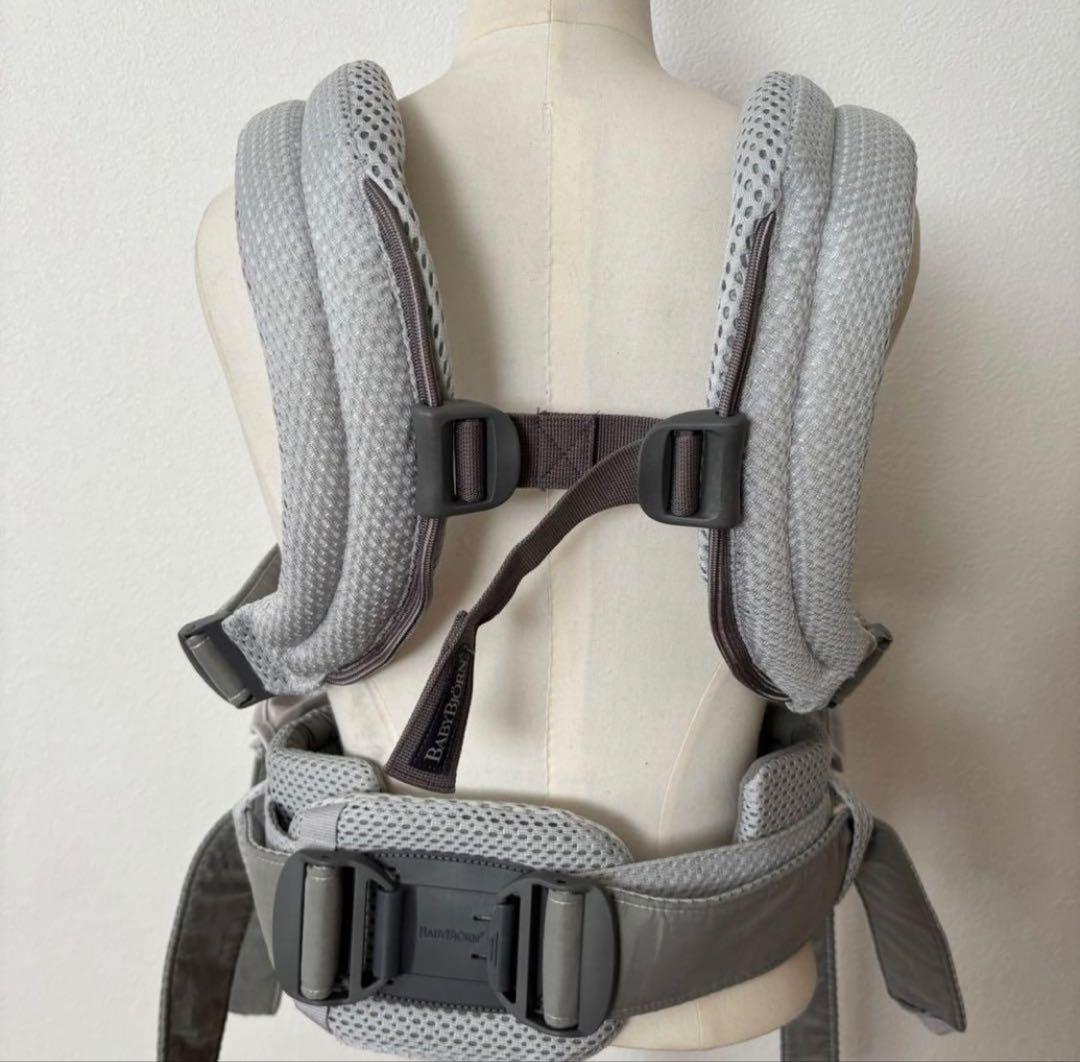 美品　ベビービョルン ハーモニー BABYBJORN 抱っこ紐 シルバー