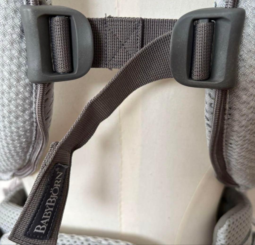 美品　ベビービョルン ハーモニー BABYBJORN 抱っこ紐 シルバー