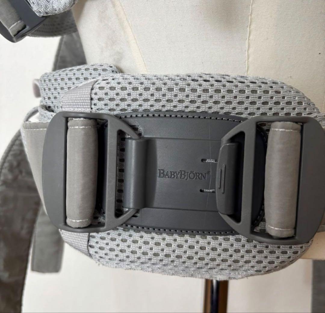 美品　ベビービョルン ハーモニー BABYBJORN 抱っこ紐 シルバー