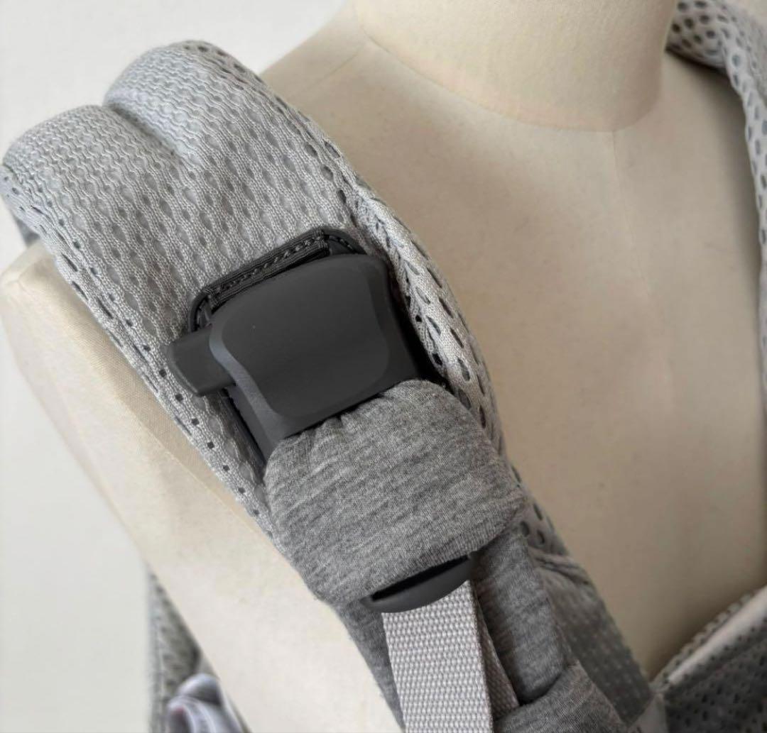 美品　ベビービョルン ハーモニー BABYBJORN 抱っこ紐 シルバー