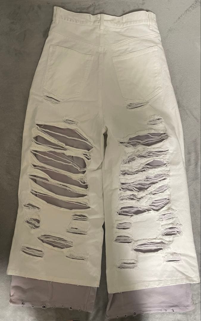 GRANCYスウェットドッキングデザインダメージバギーデニムパンツ ホワイト